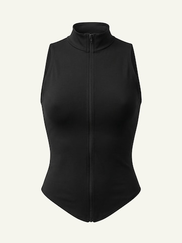 Top di ZUBEK in nero: frontale