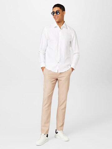 BOSS Black - Regular Fit Camisa clássica 'HAL' em branco