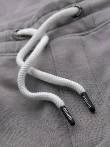 Ombre - regular Pantalón deportivo en gris