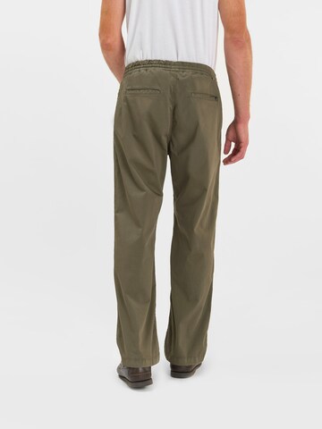 Regular Pantalon Le Temps Des Cerises en marron