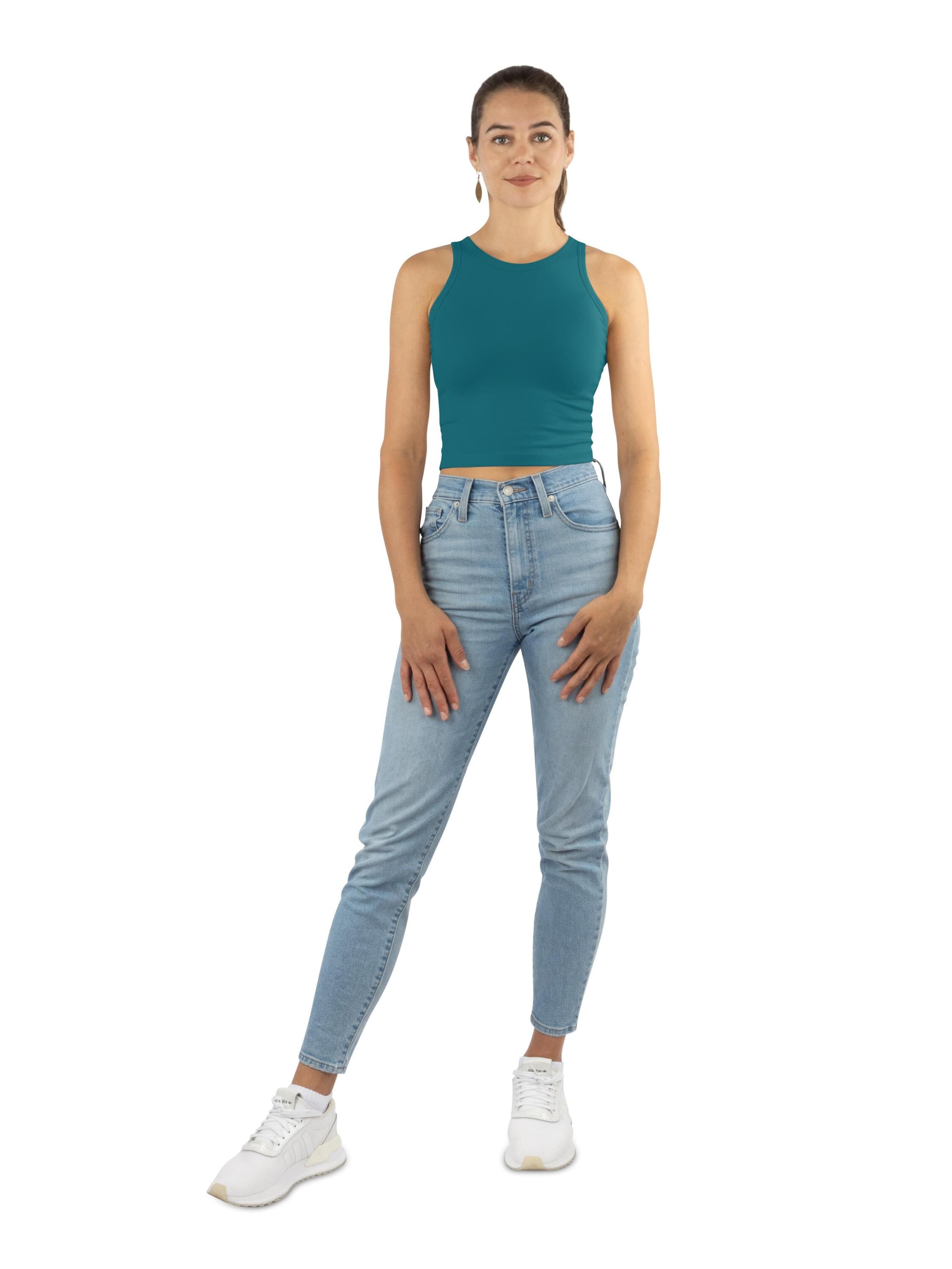Top 'Niah' di Janice in blu