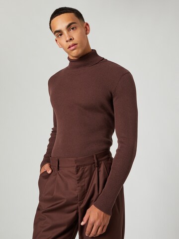 Guido Maria Kretschmer Men Sweater 'Armin' in Brown: front