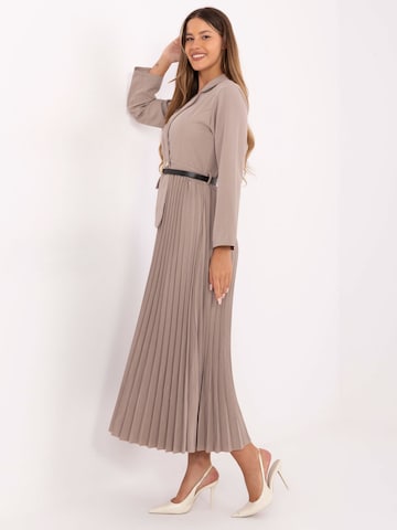 Madnezz House Kleid '21599.80' in Beige