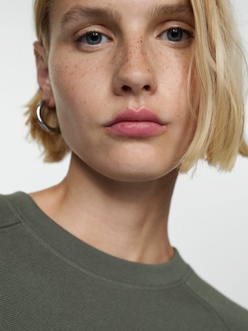 MANGO Sweatshirt i grön