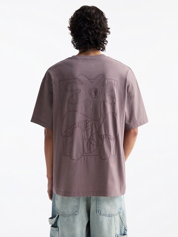 Pull&Bear T-Shirt in Rot: Vorderseite