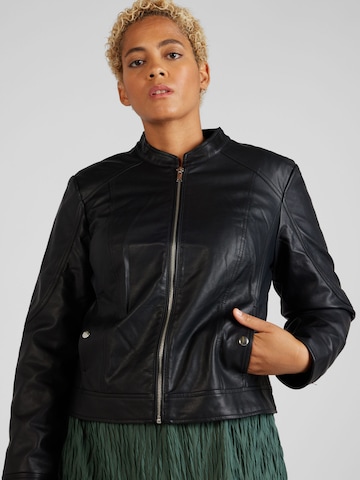 Vero Moda CurvePrijelazna jakna 'SIA' - crna boja