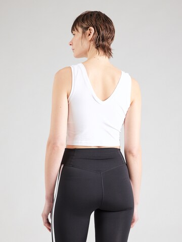 ADIDAS SPORTSWEAR - Top deportivo 'Essentials' en blanco