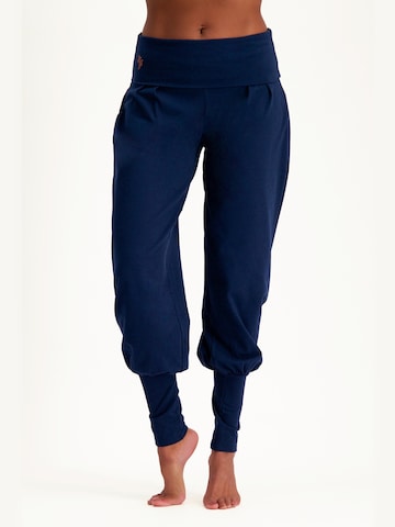 Urban Goddess Yoga & Activewear Loose fit Harem Pants 'Devi Yoga und Pilates Harem' in Blue: front
