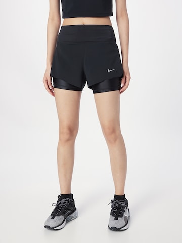 NIKE Regular Sportbroek in Zwart: voorkant