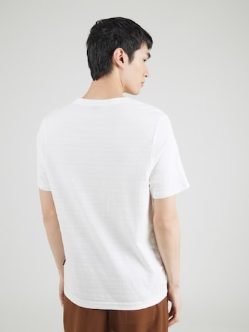 HECHTER PARIS Футболка в Белый