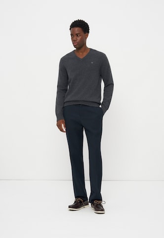 Pull-over Hackett London en gris : devant