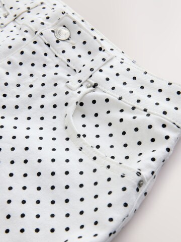 Next - regular Vaquero en blanco