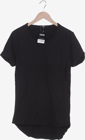 tigha Shirt in M in Black: front