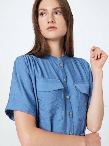 Abito camicia 'MENA' di SISTERS POINT in blu