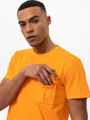 Daniel Hills Bluser & t-shirts i orange