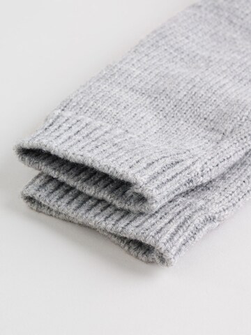 Next Szettek - szürke