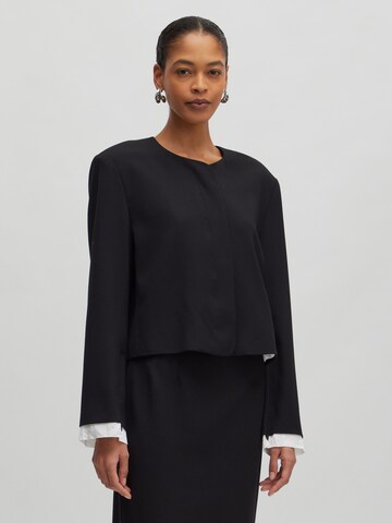 Blazer 'Tomma' di EDITED in nero: frontale