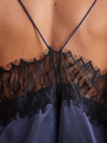 Top di IRO in blu