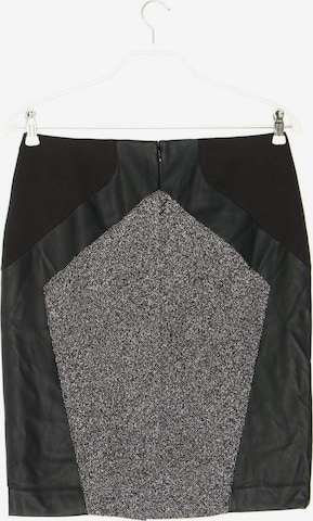 Ann Taylor Skirt in L in Black