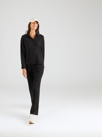 Camicia da donna 'ALVA' di VERO MODA in nero