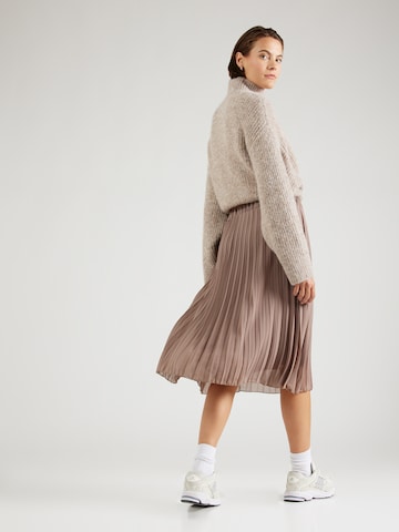 Sublevel Rock in Beige