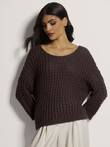 Pull-over MADELEINE en marron : devant