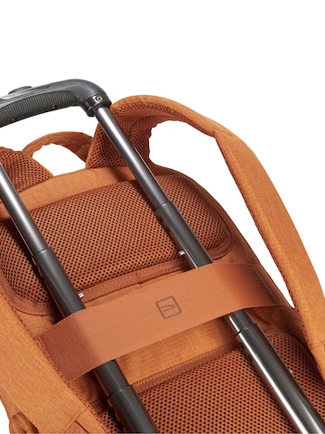 Zaino 'Zaino Unisex Tucano Poliestere con Zip - 29x42,5x14 cm' di TUCANO in arancione