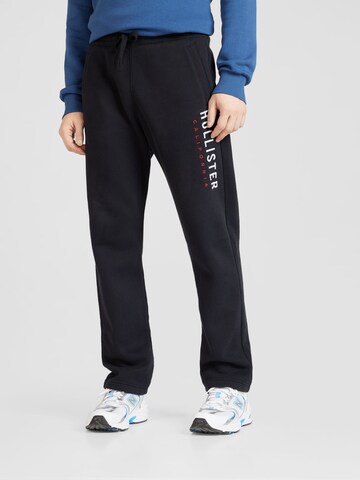 HOLLISTER Regular Pants in Black: front