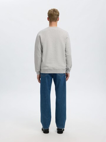 Felpa 'Hankie' di SELECTED in grigio