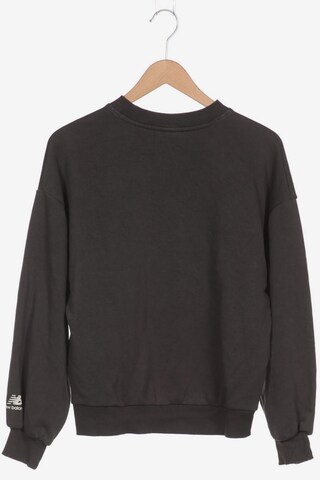 new balance Sweatshirt & Zip-Up Hoodie in S in Grey