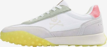 Scalpers Sneakers 'New Prax' in White: front