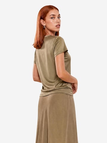 I AM Shirt 'Top Viscosa Satinato 1951V39' in Goud