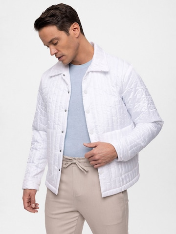 Antioch Between-season jacket 'Collar' in White