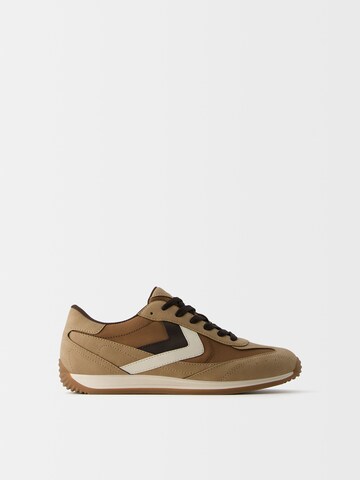 Sneaker bassa di Bershka in beige