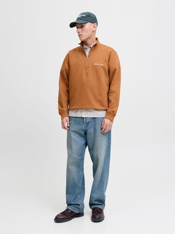 JACK & JONES Sweatshirt 'JORNORREBRO' i brun