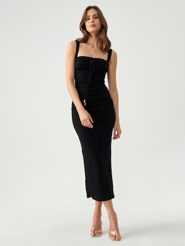 Robe 'WOODS' BWLDR en noir : devant