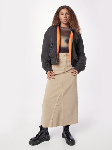 Monki - Falda en beige