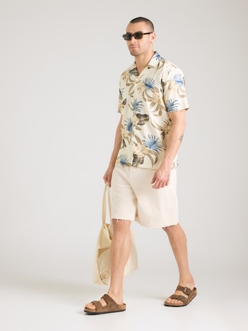 Coupe regular Chemise Lindbergh en beige