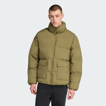ADIDAS ORIGINALS Tussenjas in Groen: voorkant