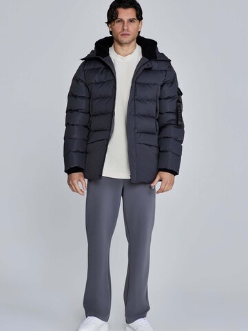 Veste d’hiver 'Parka' SikSilk en gris : devant