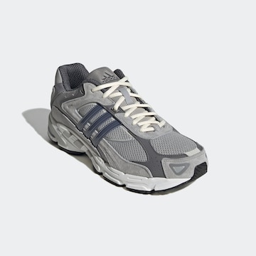 Baskets basses 'Response Cl' ADIDAS ORIGINALS en gris