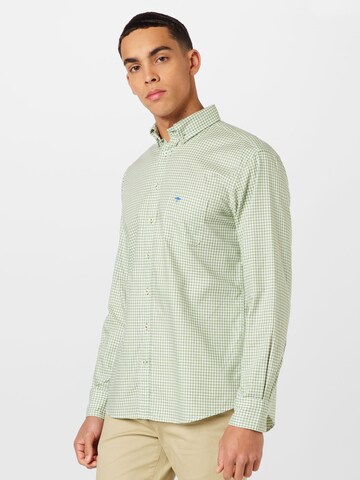 FYNCH-HATTON Regular fit Button Up Shirt in Green: front