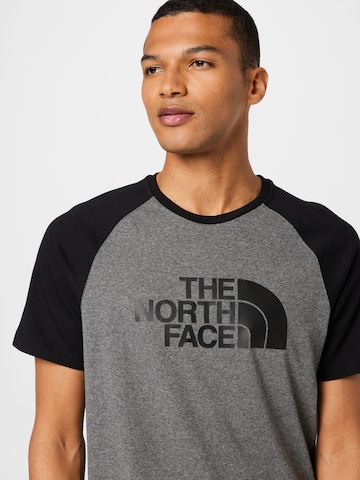 Maglietta di THE NORTH FACE in grigio