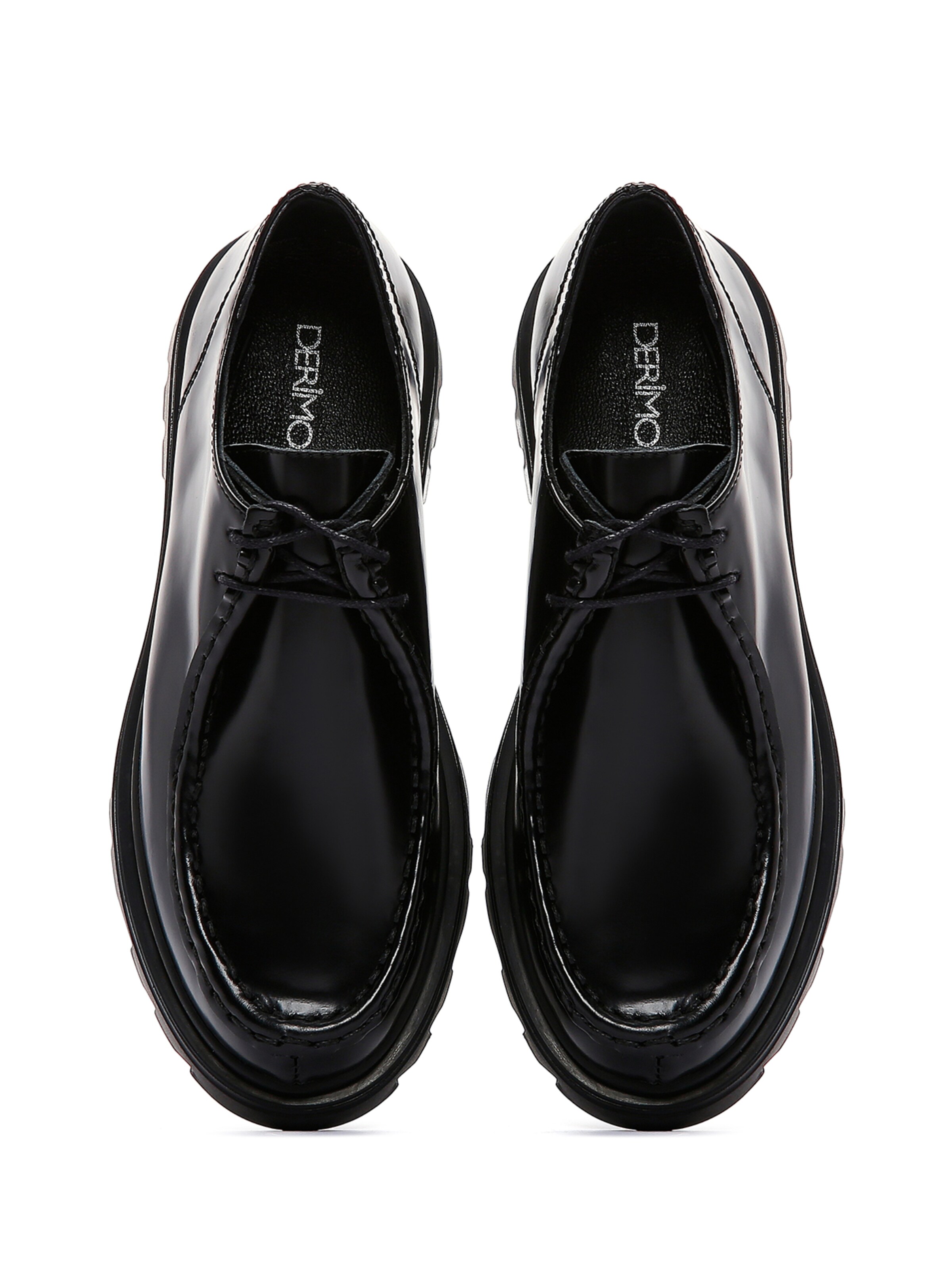 Chaussure à lacets Derimod en noir