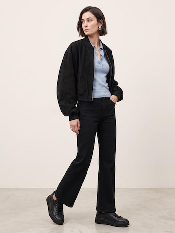 VENEZIA Sneakers in Black