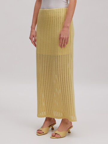 Jupe 'Suki' EDITED en jaune : devant