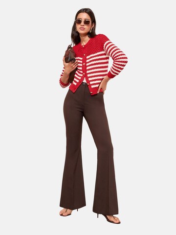 Cardigan Friends Like These en rouge