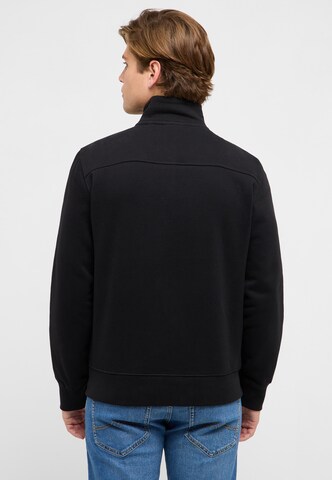 MUSTANG Sweatshirt ' Dillon ' in Schwarz