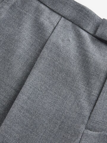 Next Regular Hose in Grau