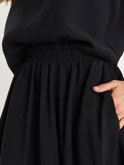 Bianco Lucci Costume en noir, Vue avec produit